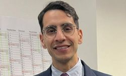 Dr. Enis Tiz Kimdir? Kitzingen’in Türk Kökenli Belediye Başkanı