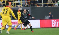 GS Retro Forma Fiyatı Ne Kadar? Galatasaray Nostalji Forması Nereden Alınır?