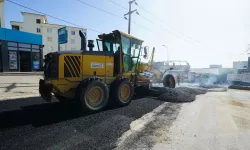 Kahramanmaraş Ahmet Uncu Caddesi’nde Asfalt Seferberliği: Ulaşım Nefes Alıyor