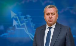 Mahmut Yardımcıoğlu yazdı: Bir milletin marşı başka bir dilde okunur mu?