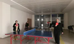 Kahramanmaraş Onikişubat Yurdu'nda spor rüzgarı: Gençler masa tenisiyle stres atıyor