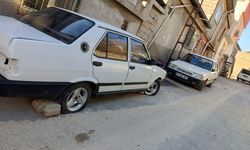 Kahramanmaraş'ta gece yarısı lastik vandalizmi: 2 aracın lastiklerini kesti