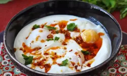 Kahvaltının Yıldızı: Adım Adım En Kolay Çılbır Nasıl Yapılır?