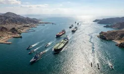 Hürmüz Boğazı Kapatıldı mı? 2026 Gemi Geçiş Listesi ve Son Durum