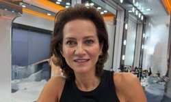 Çirkin Dizisi Ebru Şifacı Kimdir? Merva Ulusoy Kadroda