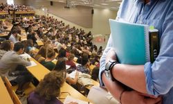 Üniversite Devamsızlık Hakkı Kaç Saat? 2026 Güncel Sınır ve YÖK Kararı