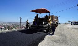 Büyükşehir’in Aslanbey Mahallesi’ndeki Asfalt Mesaisi Sürüyor