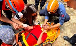 Kahramanmaraş’ta mağarada mahsur kalan 14 yaşındaki çocuk kurtarıldı