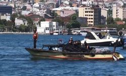 İstanbul'da Korku Dolu Dakikalar: Tekne Alev Topuna Döndü, Baba-Oğul Son Anda Kurtuldu