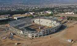 Kahramanmaraş'ın yeni stadyumu adım adım yükseliyor... Son hali havadan görüntülendi