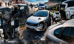 Kahramanmaraş'ta facia gibi kaza: Araca ve yolcu otobüsüne çarptı! Yaralılar var...