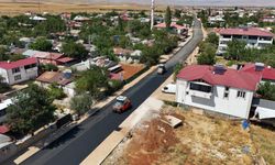Kahramanmaraş Büyükşehir Afşin'de Sıcak Asfalt Seriyor