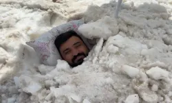 Erzincan’da 40 derece sıcaktan kaçtı, 3 bin 200 metrede kara gömüldü