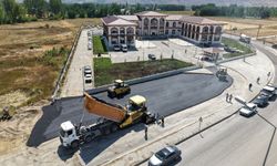 Göksun’da Yeni Kaymakamlık Binasının Yol ve Otoparkı Yenileniyor