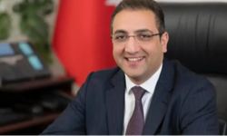 Onur Yiğit kimdir, neden görevden alınmıştı? Balçova Belediye Başkanı göreve döndü