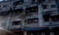 Hindistan'da gece saatlerinde otel yangını: 9 ölü, 6 yaralı