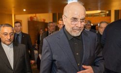 İran'dan Hürmüz Boğazı Açıklaması: Abluka Kalkmalı