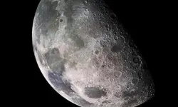 SpaceX roketi Ay’a çarptı! Danuri yeni krateri görüntüledi