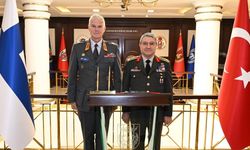 Bayraktaroğlu Finlandiyalı Komutanı Ağırladı