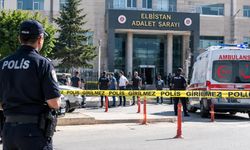 Kahramanmaraş'ta adliye önünde silahlar patladı: Yaralılar var!