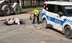 Kahramanmaraş’ta motosiklet polis aracına çarptı: 2 yaralı