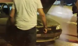 Kahramanmaraş-Gaziantep Yolunda Hareketli Anlar: Araç Yandı