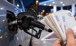 Akaryakıtta Gece Yarısı Değişikliği: Motorine Zam, Benzine İndirim