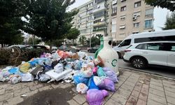 Karşıyaka’da Çöp Krizine Vatandaştan Tepki Yağıyor