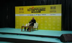 Salih Zengin 11. Kahramanmaraş Kitap Fuarı'nda Okurla Buluştu