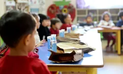 Darısı Kahramanmaraş'a! Komşu ilimizde anaokulu öğrencilerine simit ve süt desteği