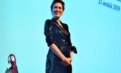 Deniz Özturhan Kimdir, Kaç Yaşında ve Nereli? Ünlü Komedyenin Hayatı ve Kariyeri