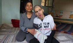 Hatay’da Anne Nimet Atıcı Engelli Oğluna Hayatını Adadı
