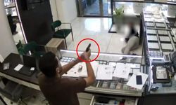 Esenyurt’ta Kuyumcuda Kolye Tartışması Kanlı Bitti: Silahlı Saldırı Kamerada