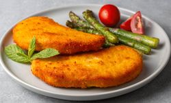 Gelinim Mutfakta Cordon Bleu Tarifi: Evde Çıtır Lezzet Nasıl Yapılır?