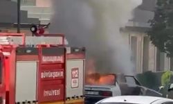 Kahramanmaraş'ta park halindeki otomobil alev topuna döndü!