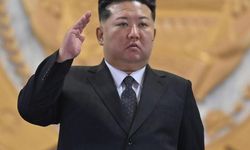 1. Kim Jong-un Öldü mü, Yaşıyor mu? Komaya Girdiği İddiası Gündemde Kopyala