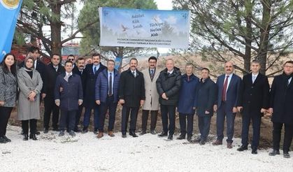 Pazarcık'ta yeşil gelecek için fidan dikildi