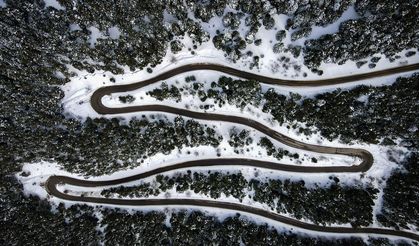 Sahara Geçidi’nin kış manzarası havadan görüntülendi