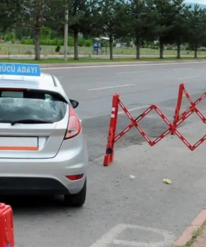 Ehliyet alacaklar dikkat... Direksiyon sınavlarında kritik değişiklik!