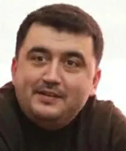 CHP Menderes İlçe Başkanı Mehmet Emin Işık'a Bıçaklı Saldırı: 4 Gözaltı