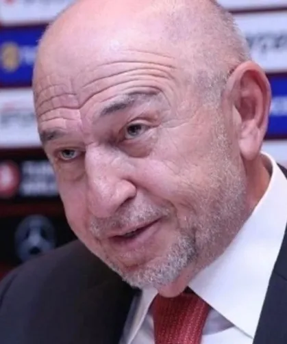 Türk futbolunun tanıdık yüzü artık İspanya'da: Nihat Özdemir'in Barcelona hamlesi