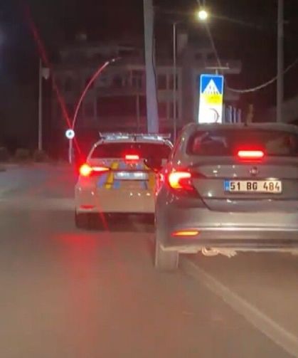 Mudanya’da kaza sonrası yardım etmek isterken elektrik akımına kapılan gençten geriye bunlar kaldı