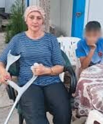 Adıyaman'da Köpeklerin Saldırdığı Anne Ve Oğlu Yaralandı