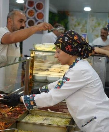 Gaziantep'te 19 Yaşındaki Büşra Tekin Kendi İşini Kurdu