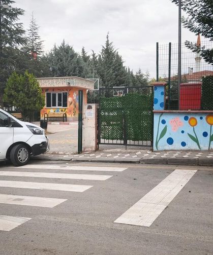 Ankara'da okul bahçesinde cinayet: Eşinin bıçakladığı kadın öldü