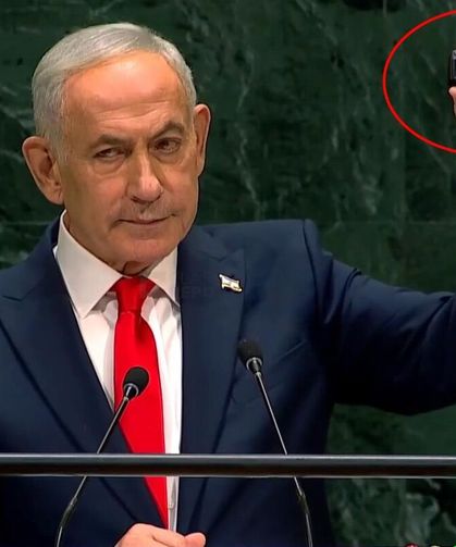 Netanyahu'dan BM Kürsüsünde Çağrı Cihazlı Gövde Gösterisi