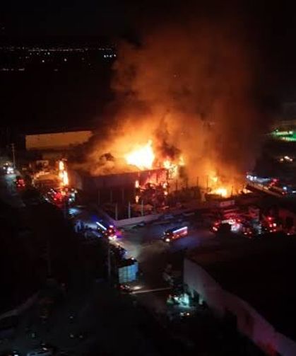 Gerede'de geri dönüşüm tesisinde büyük yangın
