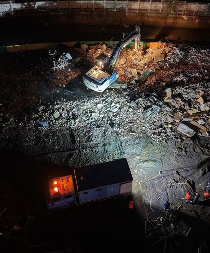 Sarıyer Ayazağa'da Sel Sonrası Yıkım Çalışmaları Sürüyor