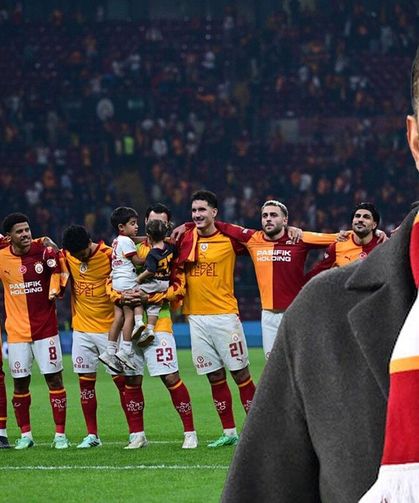 Galatasaray'da Barcelona Maçı Öncesi Kadro Alarmı: Yıldız İsim Yedek Kulübesine Çekiliyor