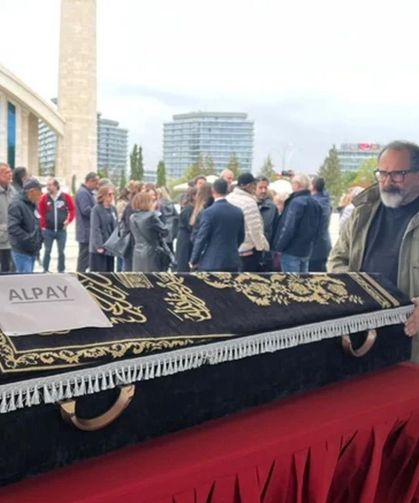 Antik Mezardan Çıkan Altın Ayakkabıların Gizemli Sırrı